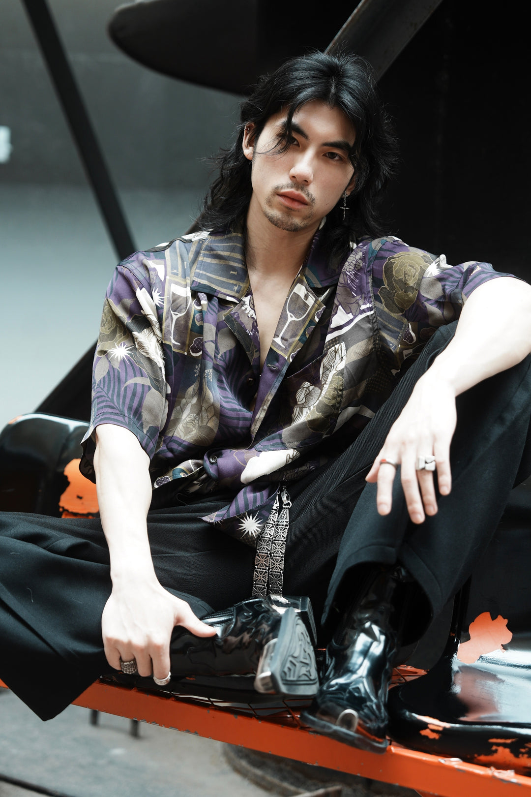 BAKI - Mr. Unchained Hawaiian Button-Up Shirt – Bibisama Apparel